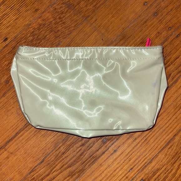 Clinique Makeup Bags Set of 2 - Picture 10 of 14